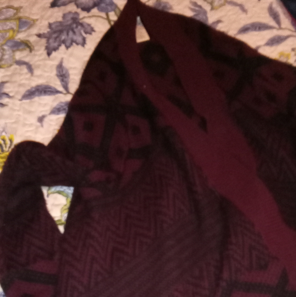 Sweater  shawl with sleeves
